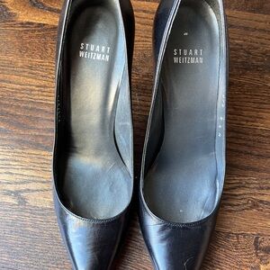 Stuart Weitzman black pointed toe pump Women’s size 8.5